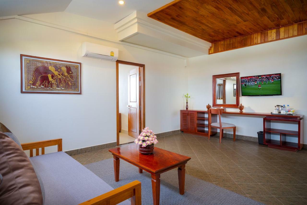 Mony Reach Angkor Hotel Siem Reap Exterior photo