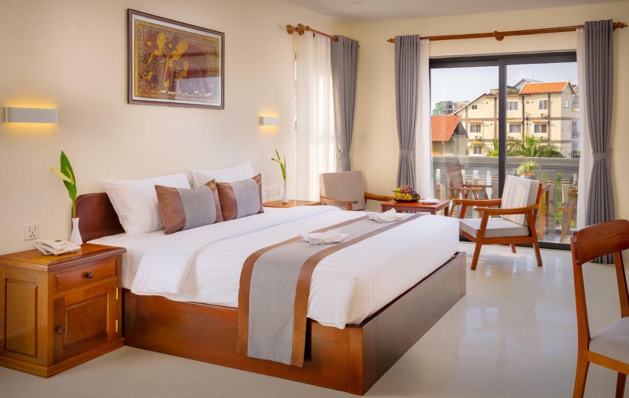 Mony Reach Angkor Hotel Siem Reap Exterior photo