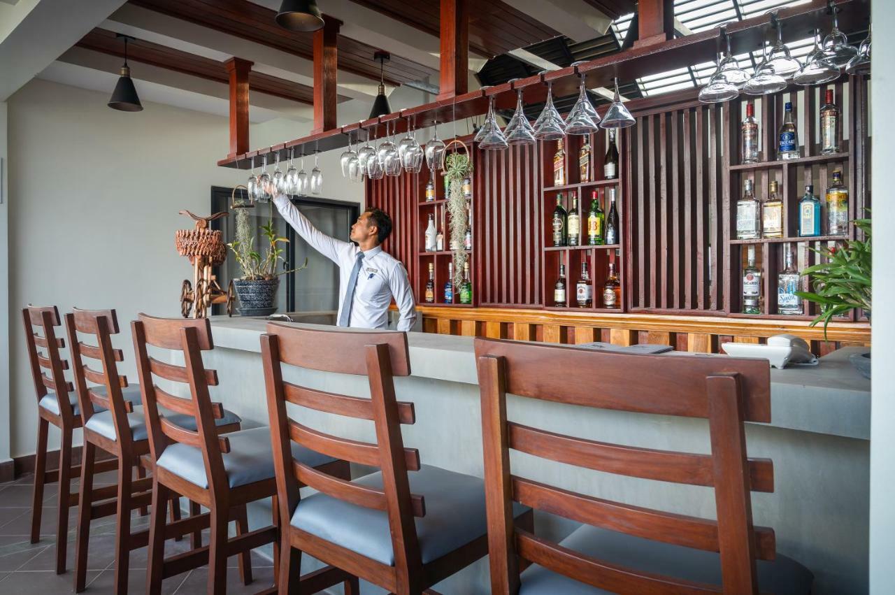 Mony Reach Angkor Hotel Siem Reap Exterior photo